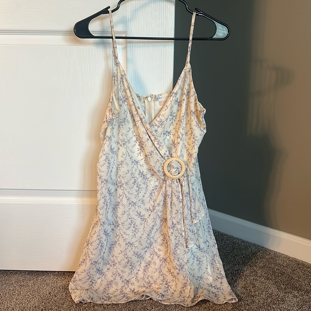 North End, Spring/Summer Floral Dress, Cream with Purple Flowers, Size Medium